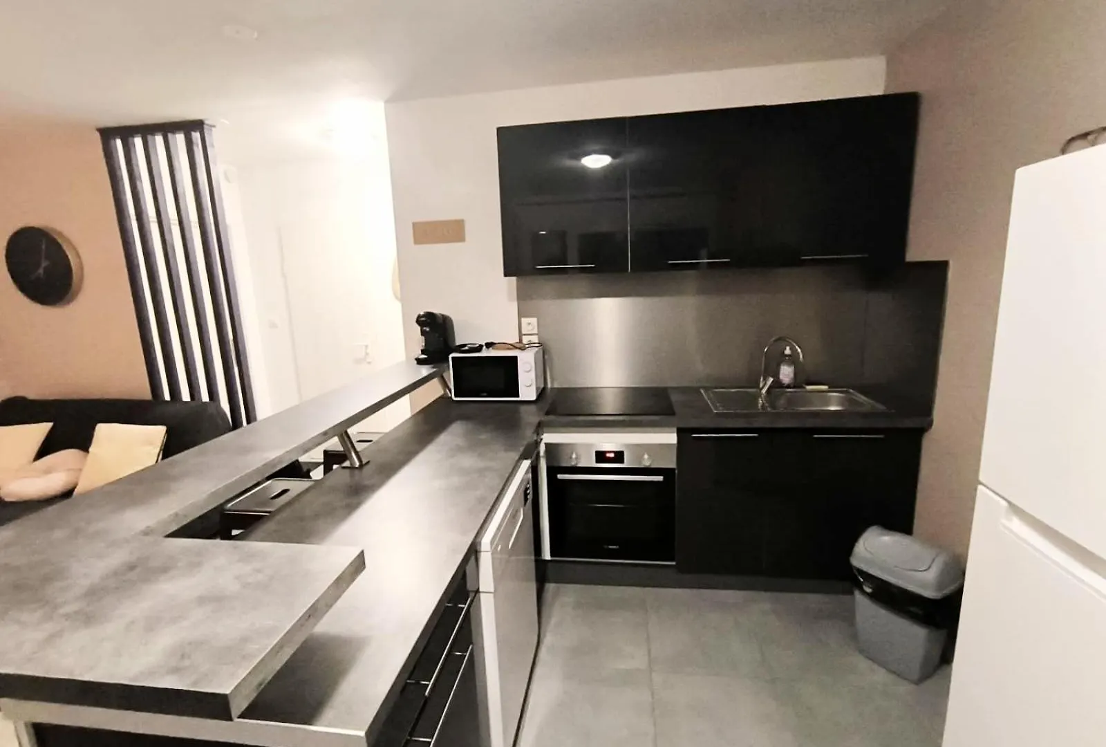 Lerelaisdodile - Ideal Pro & Couple - Studio Cosy - Proche Metro - Parking Gratuit - Mons-En-Baroeul - - Wifi Hd - Smart Tv - Entree Autonome France